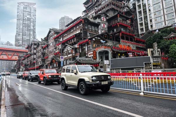 坦克300登顶2025中国汽车质量榜
