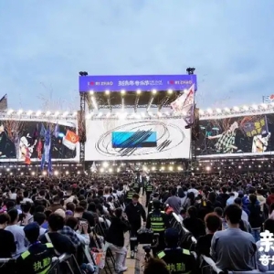 燃爆日照海龙湾！一汽丰田携三款明星车型引爆2025日照新青年音乐节