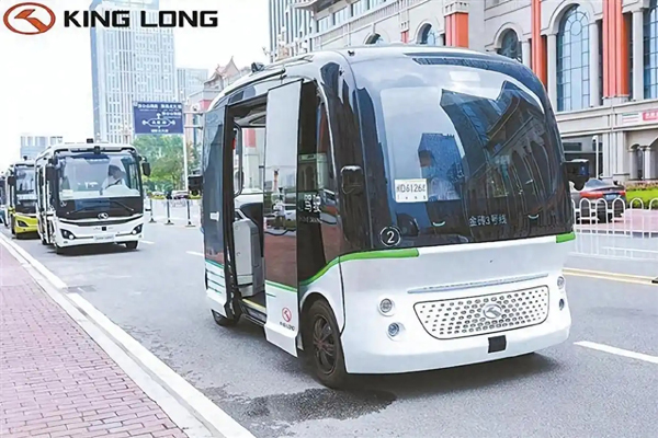 “厦门造”自动驾驶畅行海内外