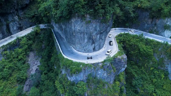 AI自动驾驶将挑战张家界99弯山路！观众可第一视角感受惊险