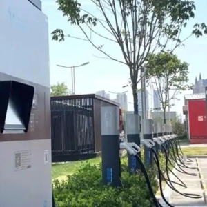 西咸新区新投用9处充电站