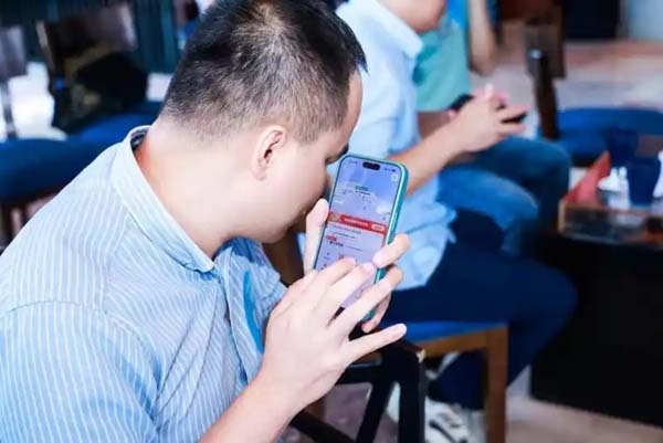 海南视障者完成全程自动驾驶首次出行