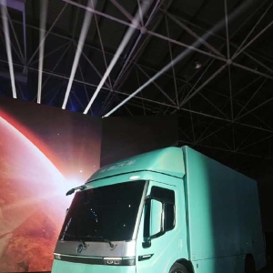 新能源渗透率突破10%后商用车市场从“油改电”向原生纯电升级