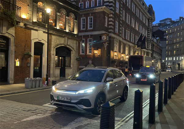 吉利也想分一杯羹，为什么中国汽车公司挤向年销量不到200万辆的英国？