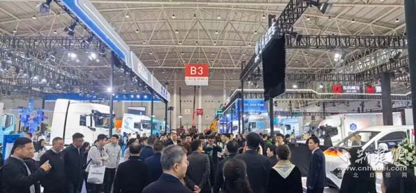 2025中国国际商用车展开幕 全球23款新车首发