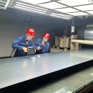 坚定信心 勇挑大梁·产业新亮点丨更多新能源汽车用上“河钢造”