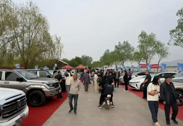 汽车消费下沉到乡镇，县域市场成车市新看点｜五一消费调查