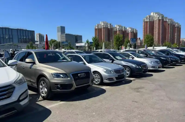 二手车市场几乎没有新能源车，“卖得太快”还是“不敢收”？