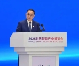 长安汽车朱华荣：未来汽车就是可进化的智能汽车机器人