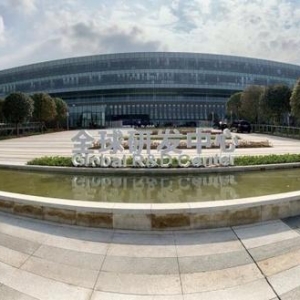 上半年两江新区汽车及零部件企业进出口总额99.8亿元，其中长安汽车出口突破10万台