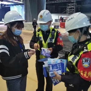 上海车展明天开幕，总人流预计可达100万人次！观展有何注意事项？大客流如何应对？