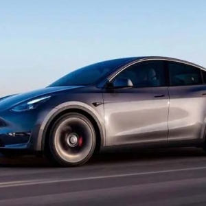 特斯拉11月交付超8.2万辆，补贴上线后Model 3/Y继续供不应求