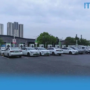 租不动的网约车：停一天亏千元 租赁公司卖车求生