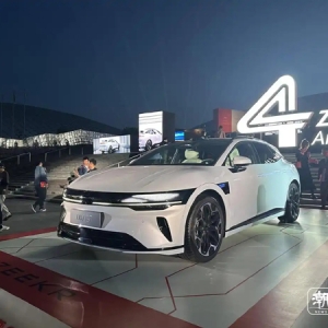 宁波产新能源车再“上新”，打破纯电领域吉尼斯纪录