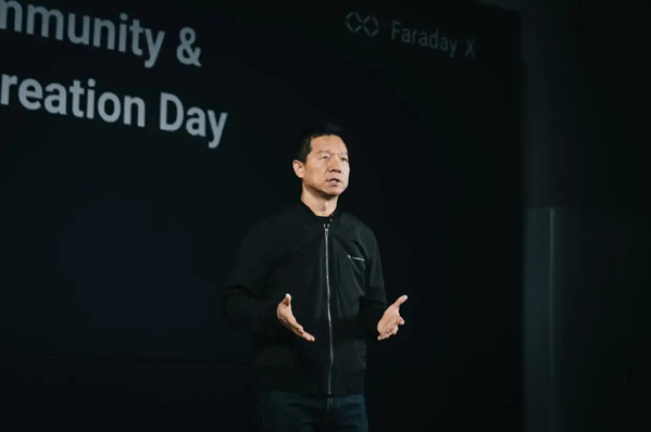 贾跃亭出任FF联席CEO，承诺将一半股权激励收益偿还中国债务