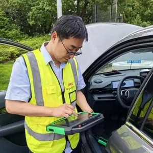 服务车主假期出行无忧，“红顶棚”温暖驿站现场理赔等超1.4万件
