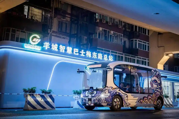 白天可见东风路自动驾驶巴士！羊城智慧巴士文旅示范线延长运营时间