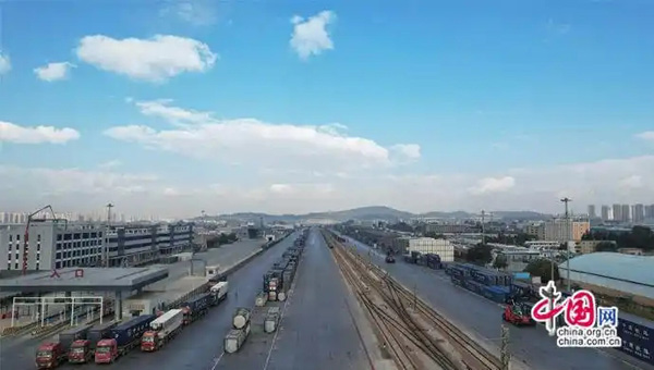 铁路现代物流助力中国汽车出海“加速跑”
