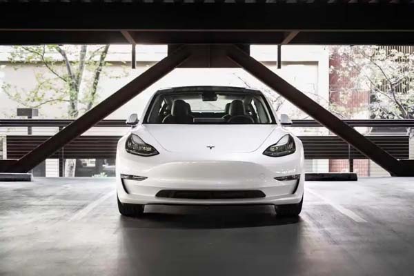 特斯拉ModelY痛失全球销冠，特斯拉问题出在哪了？