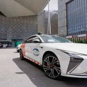 行车更丝滑，更多场景接驳，WAIC2025自动驾驶体验探营记