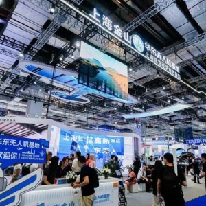 如何向天空要生产？蓝鲸对话低空产业领军人物｜聚焦2025国际低空经济博览会