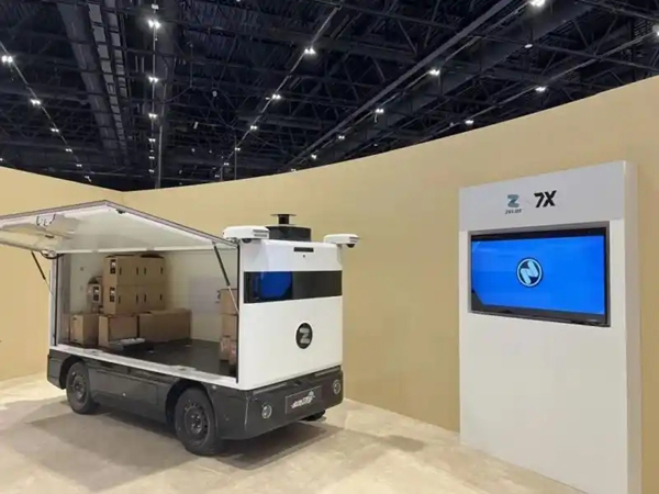 192国齐聚迪拜邮政大会，九识智能以自动驾驶配送技术展现中国创新